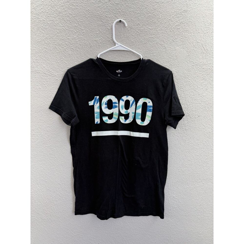 Hollister Womens T-Shirt Size Small Black Graphic 1990 Logo Short Sleeve